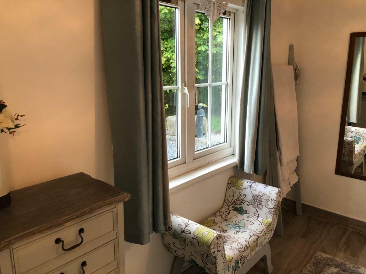 The Cottage Ballinaleucra Extérieur photo